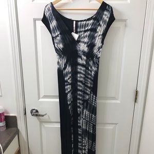 Black Tie Dye Maxi Dress
